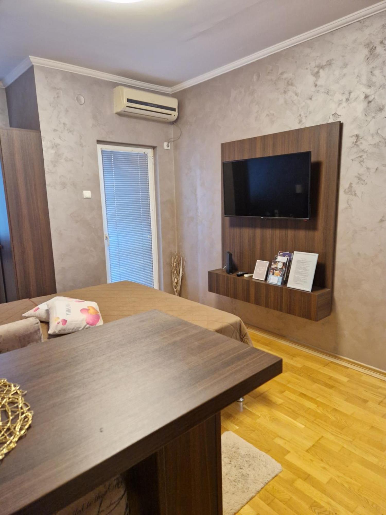 Apartman Studio Diamond Subotica Eksteriør bilde