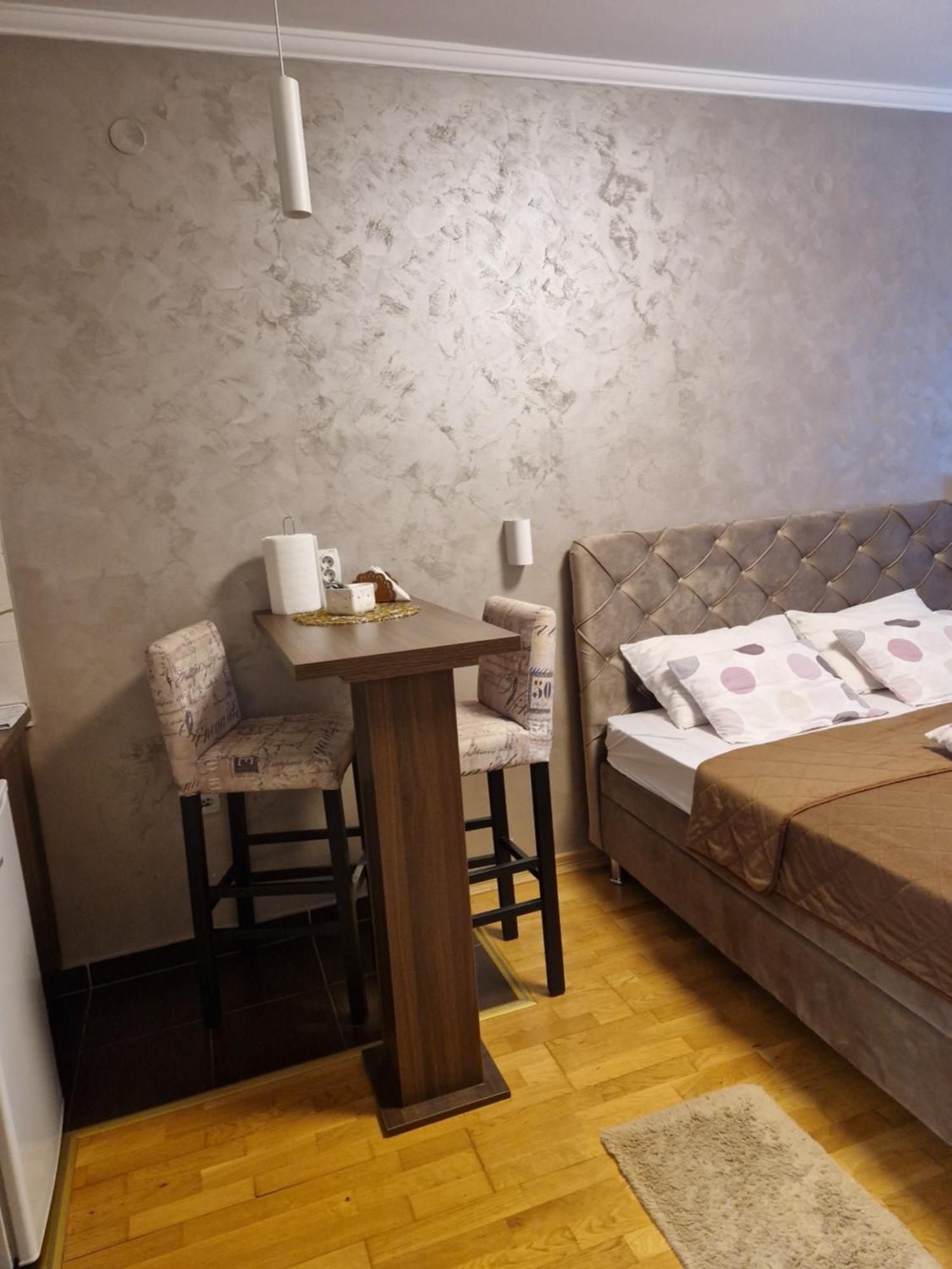 Apartman Studio Diamond Subotica Eksteriør bilde